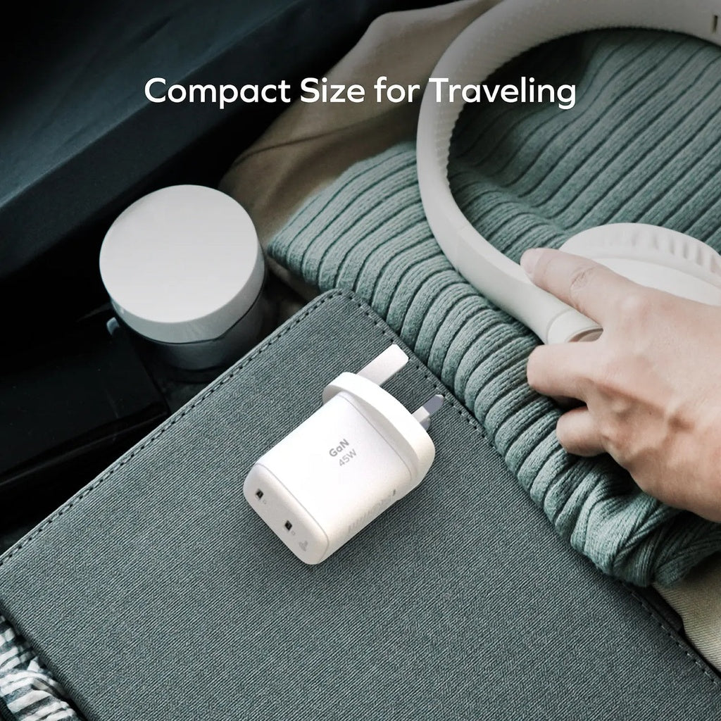MOMAX 1‑Charge 45W 2‑Port GaN Charger (2× USB‑C, White)